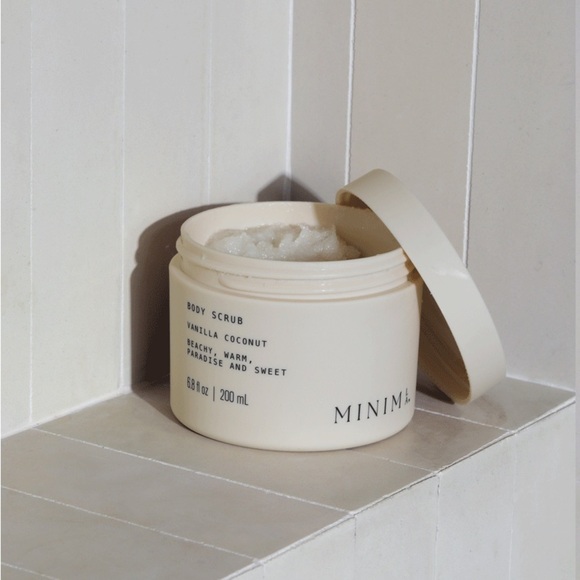 Vanilla Coconut Body Scrub by Minim LA | Exfoliating Hydrating Luxury Skincare - Picture 3 of 6